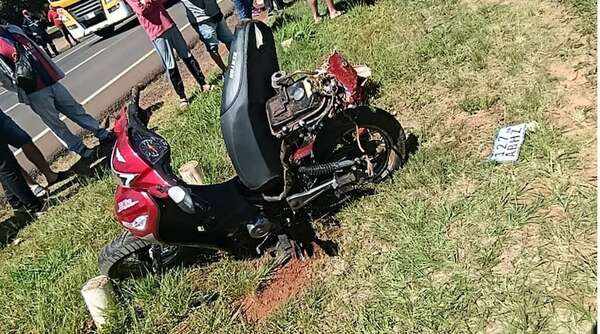 Motociclista muere tras ser embestido por una camioneta en Caaguazú - Nacionales - ABC Color