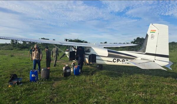 Popular / "Super Tucano" entró en acción y bajó una avioneta hacia el Norte
