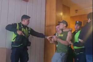 Video: polémica por procedimiento policial en un edificio de Asunción - Policiales - ABC Color
