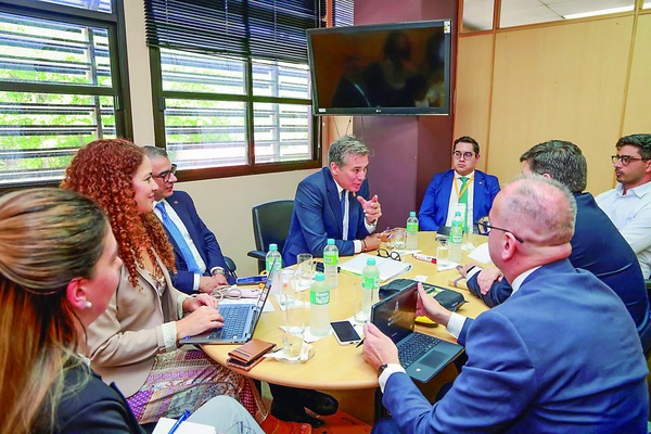  Paraguay y Costa Rica Sellan Alianza por Inversiones