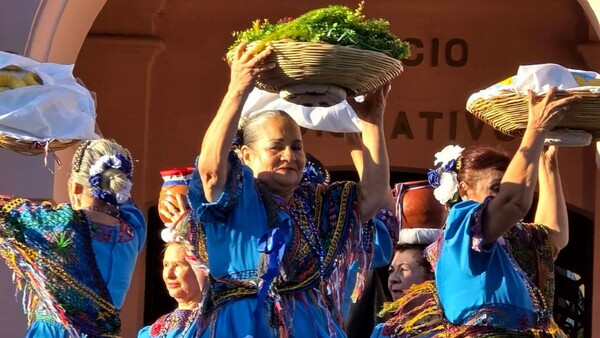 Adultos mayores llenan de arte San Jerónimo con varias disciplinas