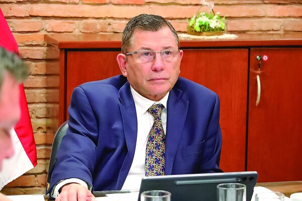 Pettengill al Ejecutivo y Velázquez a Presidir la ANR