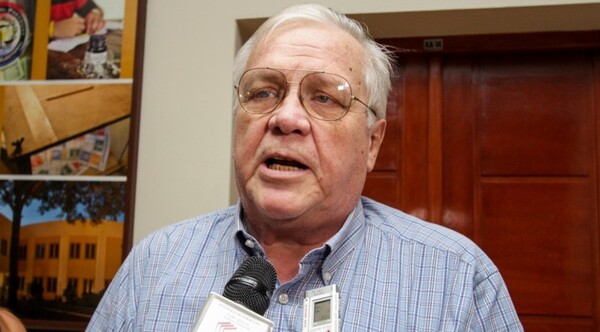 Ferreiro insta a la oposición a dejar de discutir nombres y construir proyectos - ADN Digital