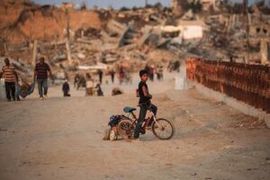 Tres gazatíes muertos y otros cuatro heridos por ataques israelíes el martes - Mundo - ABC Color