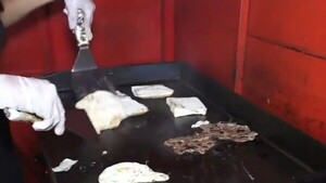 Golpe al bolsillo y a los "permitidos": Suben precios de las hamburguesas y lomitos