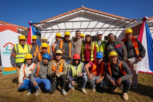 Paraguay suma 64.000 trabajadores a la seguridad social y marca récord histórico de 818.000 empleos formales