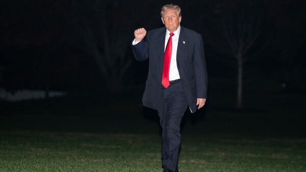 Epstein afirmó en un correo que Trump "sabía acerca de las chicas"