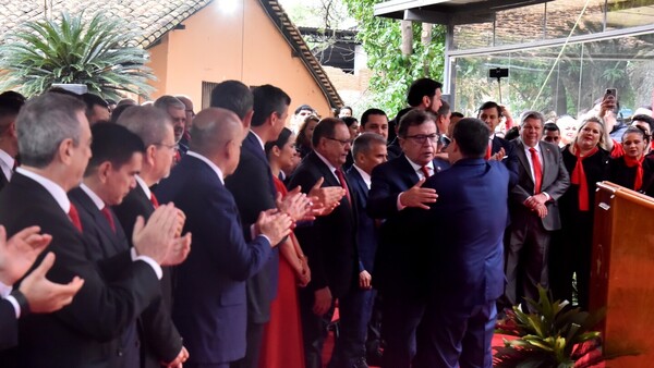 Nicanor: "Elites no quieren cambios, hay que buscar la prosperidad colectiva, no de unas cuantas familias"