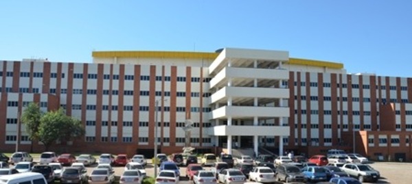 Médicos de Clínicas ofrecen cirugías de hernia inguinal gratuitas