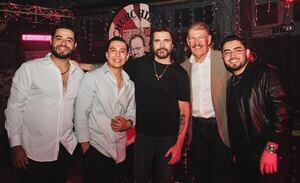 La Arrolladora Banda el Limón se une con Juanes en nueva versión de ‘Una Noche Contigo’ - Música - ABC Color