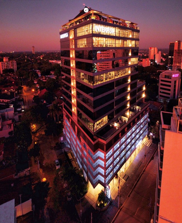 Interfisa Banco adquiere Río Seguros y logra escalar en el sistema financiero local