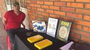 Detienen a un policía con paquetes de cocaína en Remanso