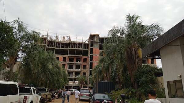 San Lorenzo: albañil muere tras caer del sexto piso de un edificio en construcción - Policiales - ABC Color