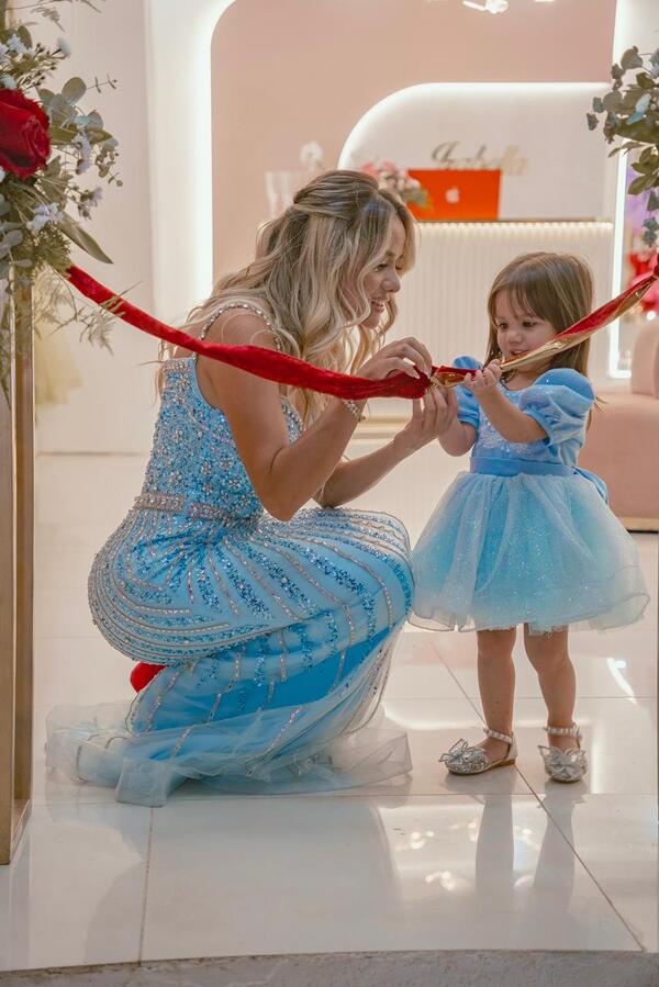 Popular / ¡Virginia Duré Meaurio inauguró su local "Izabella"!