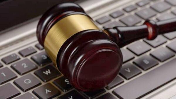 Popular / Senabico subasta desde cacerolas hasta camionetazas