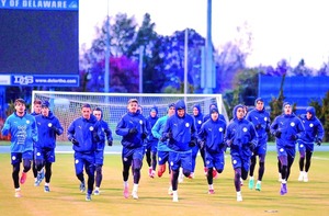 Albirroja se Prepara para Mostrar su Garra ante EE. UU.