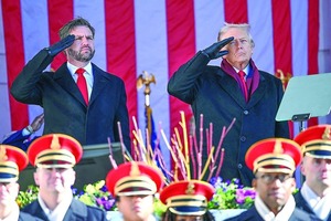  Republicanos Cierran el Shutdown Más Largo de la Historia