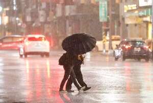 Taiwán: cerca de un centenar de heridos por el debilitado tifón Fung-wong - Mundo - ABC Color