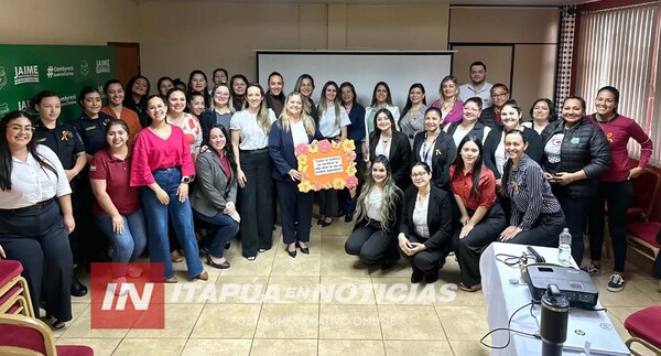 CODEMU DE CAMBYRETÁ REALIZA CHARLA EN EL MARCO DEL NOVIEMBRE NARANJA