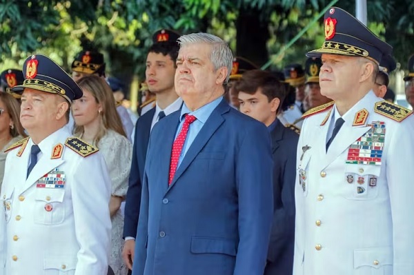 Riera solicita permiso en plena polémica por supuestos sobornos en la Policía Nacional