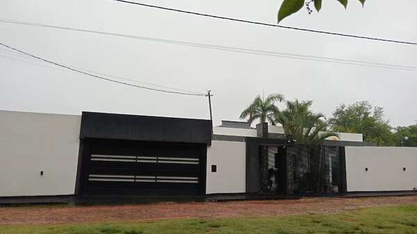 Fotos: así es la imponente quinta del Comandante de la Policía - Política - ABC Color