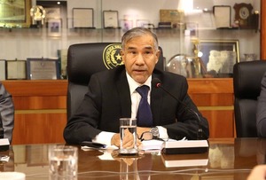 Nuevamente a pedido de ministro JEM suspende estudio de sentencia de juez de paz - PDS RADIO Y TV