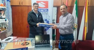 TRAS ROBO, ESCUELA JOHN F. KENNEDY RECIBE NUEVAS NOTEBOOKS