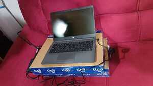 Apoyo a la educación: entregan nuevas notebooks a la Escuela John F. Kennedy de Encarnación