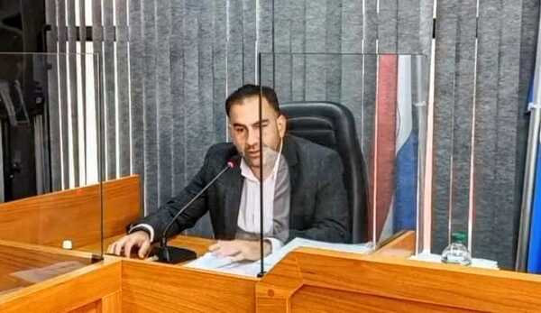 VIDEO | Felipe Salomón presenta proyectos de desagüe pluvial y climatización de aulas - San Lorenzo Hoy