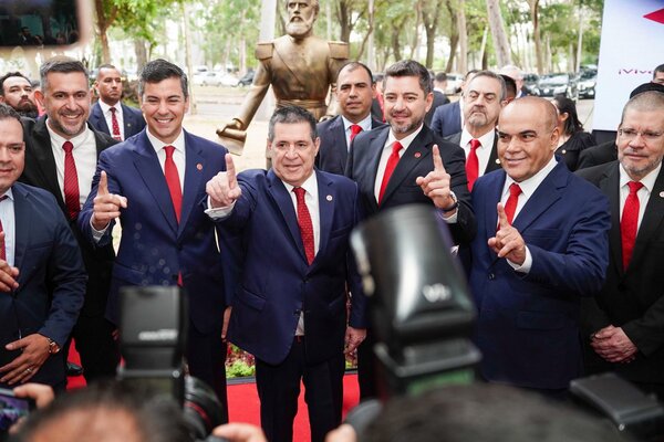 Mario Varela responsabiliza a Cartes y Peña por la "paliza electoral" y acusa soberbia en la conducción del Partido