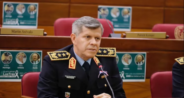 Comandante rechaza acusaciones de enriquecimiento ilícito - ADN Digital