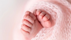 Beba de 7 meses fallece mientras estaba al cuidado de una niña de 11 años