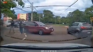 Trabajador frustra asalto en ataque y reacción de película en CDE