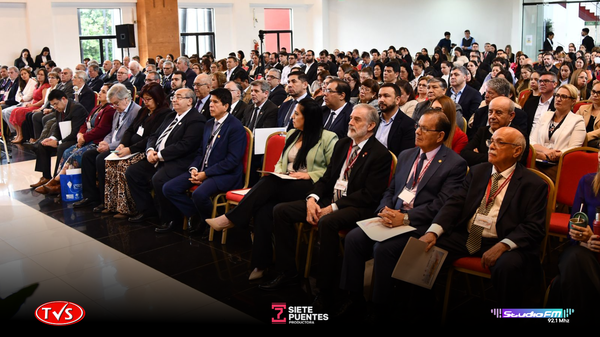 APERTURA OFICIAL DE LA CUMBRE INTERNACIONAL 2025 EN LA UNIVERSIDAD NACIONAL DE ITAPÚA - «TVS DIGITAL»