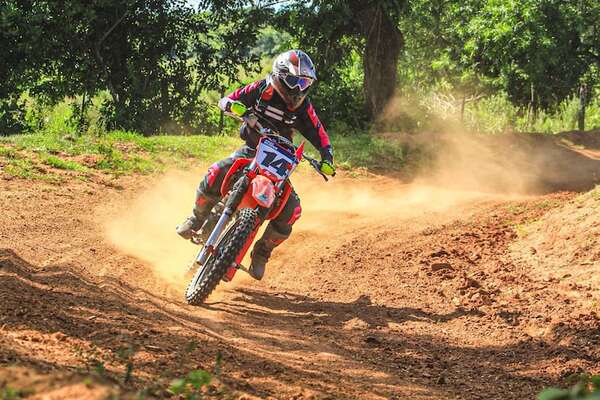 Moto Rally y ATV Ybycuí: Tercera, en Caballero Punta - ABC Motor - ABC Color