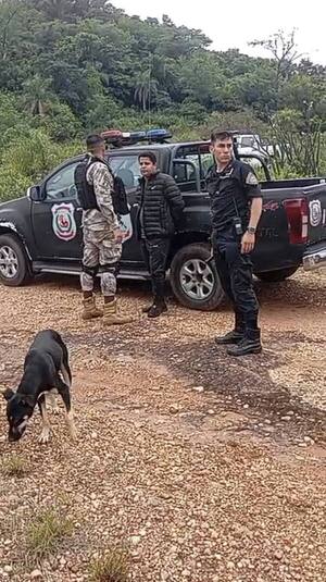 Popular / Linces recuperan auto robado y atrapan a un sospechoso