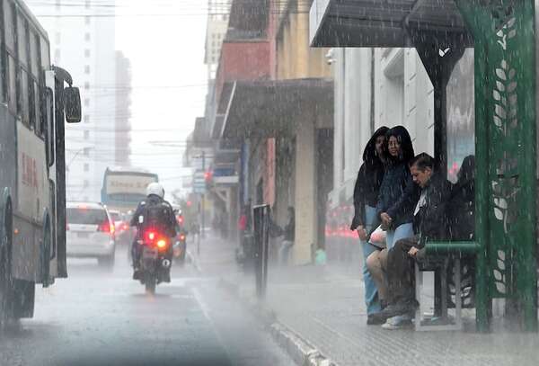 Diputados tratará polémica “reforma” del transporte, sin dictámenes a la vista - Política - ABC Color