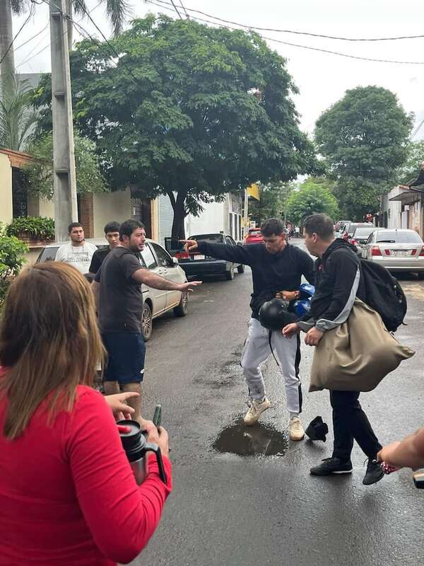 Estudiante es agredido al intentar defender a su profesor en Itauguá - Policiales - ABC Color