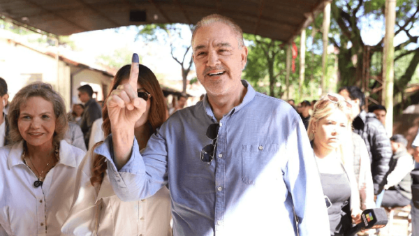 Vaesken califica de “traidor” a Zacarías Irún tras críticas por la derrota electoral - Noticiero Paraguay