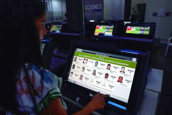 TSJE Reanuda Licitación de 18.000 Máquinas de Votación