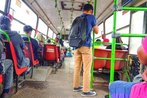 Línea 16 de Asunción Cierra: Usuarios Quedan Varados