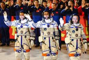 Luego de seis meses, tres astronautas chinos retornan a la Tierra - Ciencia - ABC Color
