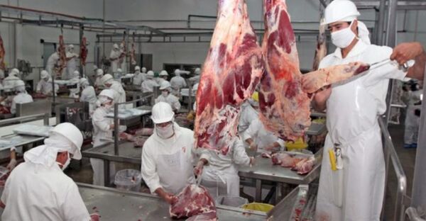 Las exportaciones de productos industriales crecen 10,9%