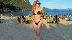 Popular / (GALERÍA) ¡Una beyura! Ñande Miss Paraguay posó de espaldas en Brasil