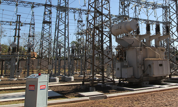 ANDE reporta mínima cantidad de reclamos en la Zona Centro tras últimos eventos climáticos - OviedoPress