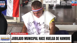 Entre lágrimas e impotencia jubilado municipal pide el pago de 15 meses de salario