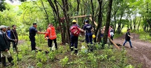 Rescatan con vida a mujer desaparecida tras caer a un pozo en Cerro Verde - ADN Digital