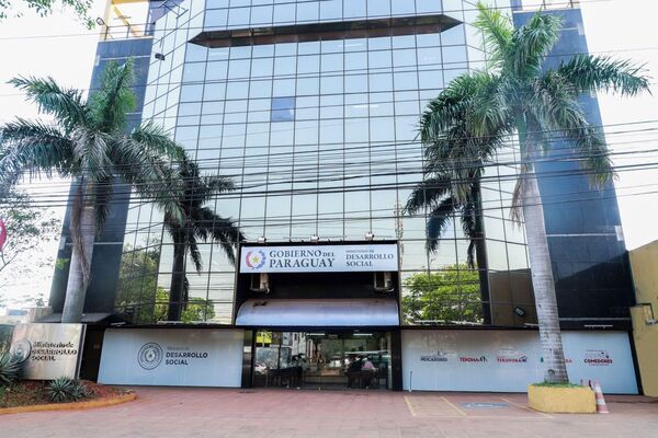 Aclaran que ministerio de Desarrollo Social nunca pagó aguinaldo para pensionistas no contributivos