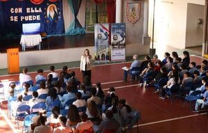 Educando en Justicia instruyó a padres y alumnos en colegio de Asunción