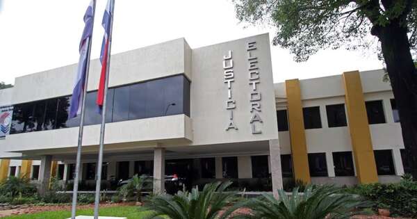 La Nación / Ruiz Díaz reafirma postura implacable del TSJE ante inconductas en pleno proceso electoral